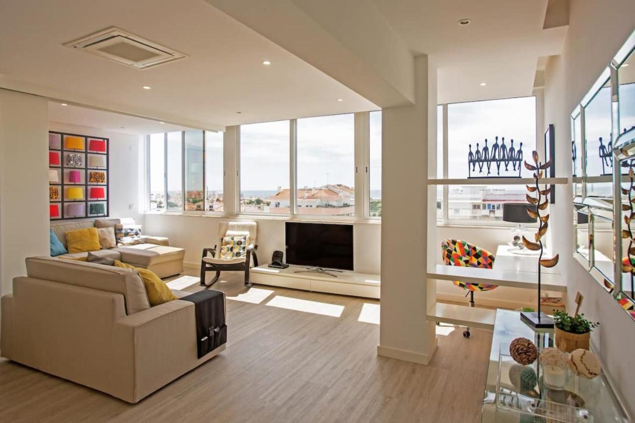 Magnificent 1 Bedroom Apartment With Views Over The Ocean Costa de Caparica Luaran gambar